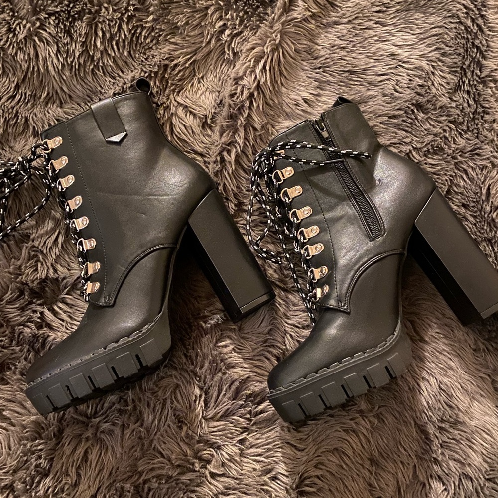 Combat platform boots